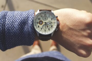 Quelles sont les étapes pour choisir une montre destinée à un professionnel ?